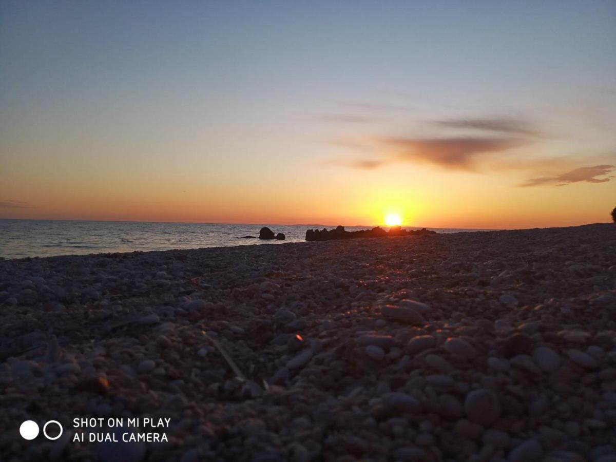 Olive Tree Villa Λυγιά Εξωτερικό φωτογραφία