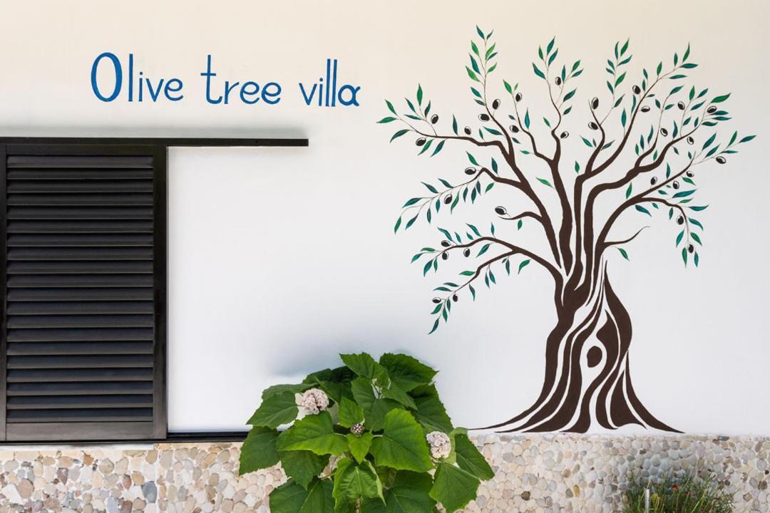 Olive Tree Villa Λυγιά Εξωτερικό φωτογραφία